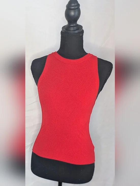 Express Red Ribbed Body Contour Tank - Picture 3 of 10